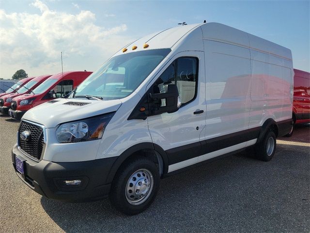 2024 Ford Transit Base