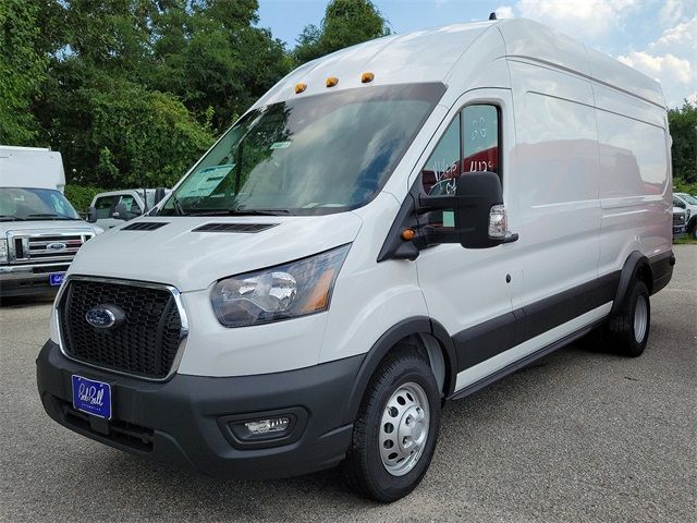 2024 Ford Transit Base