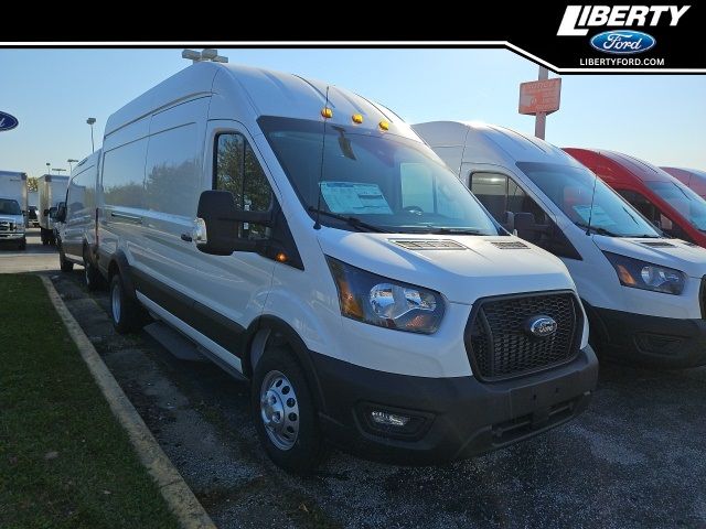 2024 Ford Transit Base