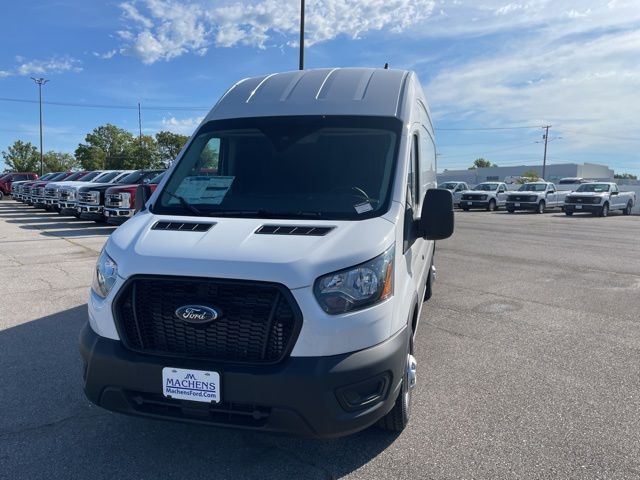 2024 Ford Transit Base