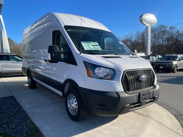 2024 Ford Transit Base