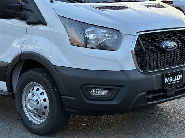 2024 Ford Transit Base