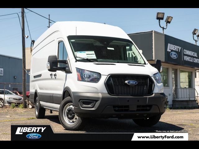 2024 Ford Transit Base