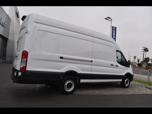 2024 Ford Transit Base