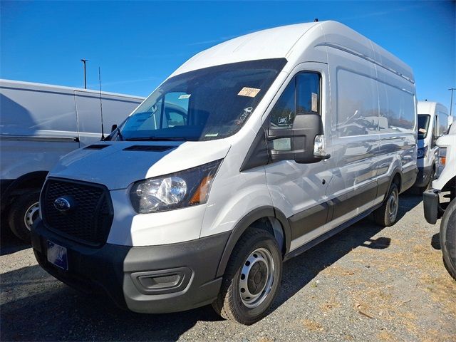 2024 Ford Transit Base