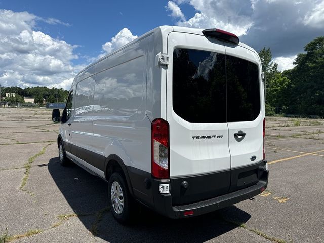 2024 Ford Transit Base