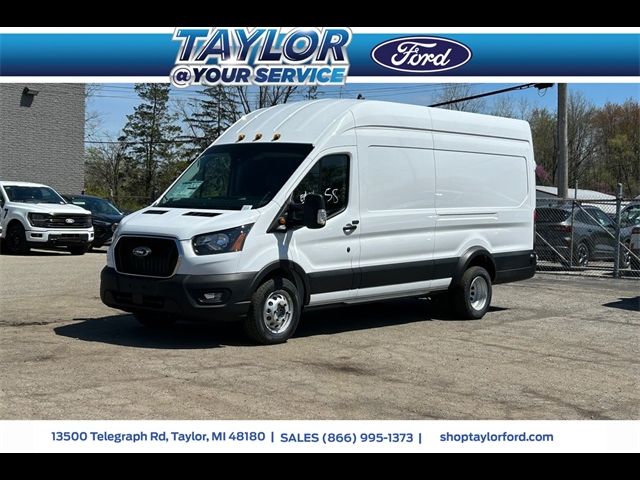 2024 Ford Transit Base