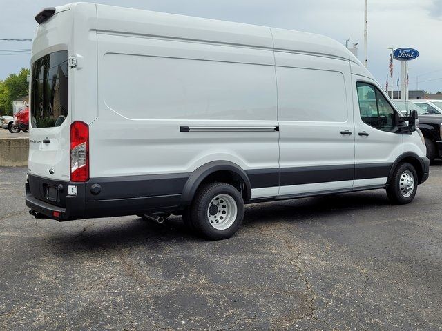 2024 Ford Transit Base