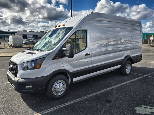 2024 Ford Transit Base