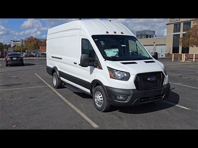 2024 Ford Transit Base