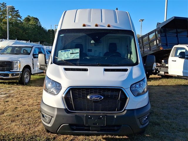 2024 Ford Transit Base