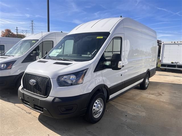 2024 Ford Transit Base