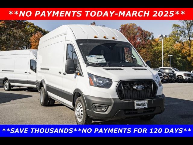 2024 Ford Transit Base