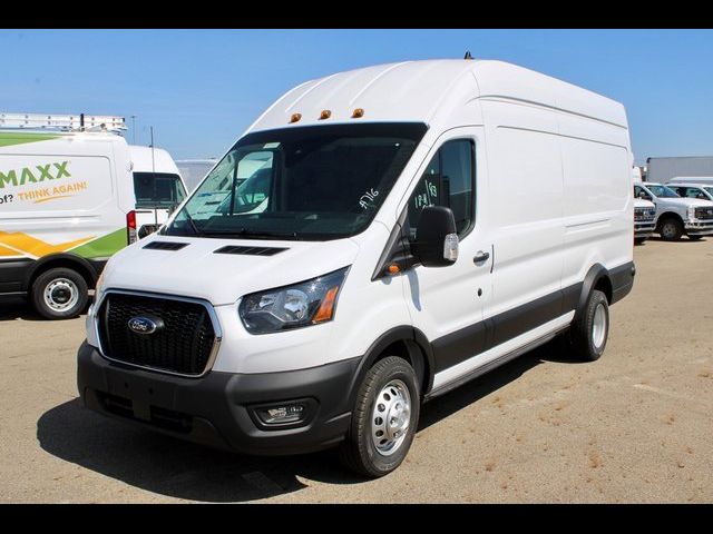 2024 Ford Transit Base