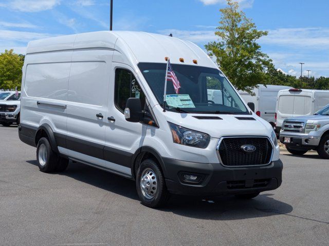 2024 Ford Transit Base