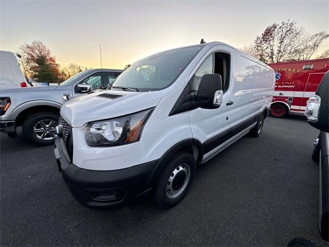 2024 Ford Transit Base