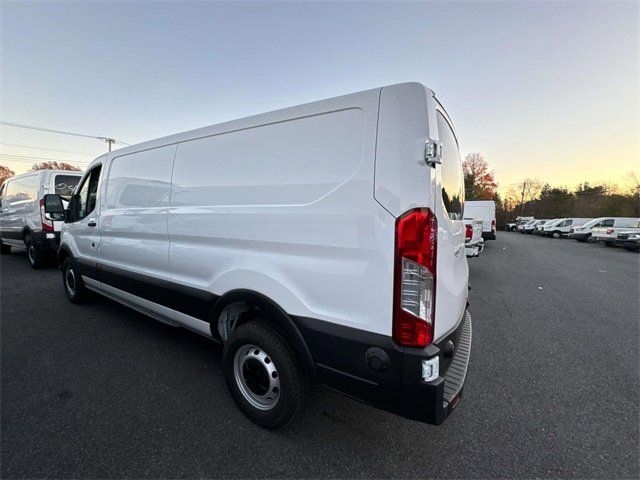 2024 Ford Transit Base