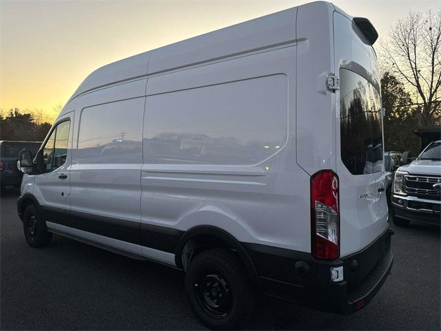 2024 Ford Transit Base