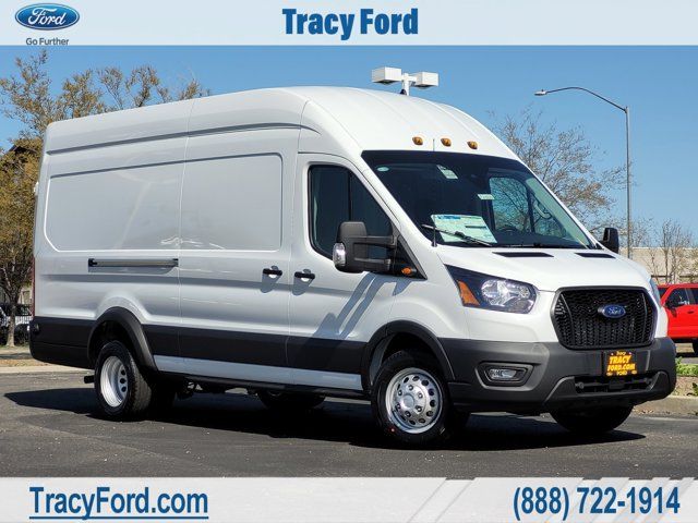 2024 Ford Transit Base