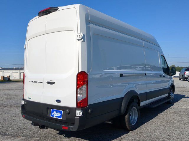 2024 Ford Transit Base