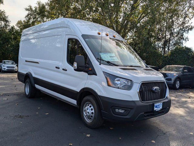 2024 Ford Transit Base