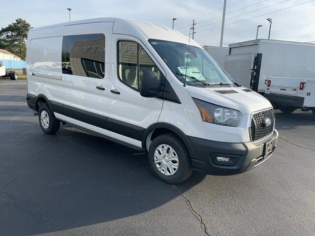 2024 Ford Transit Base