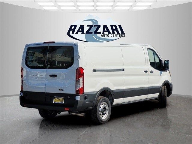 2024 Ford Transit Base