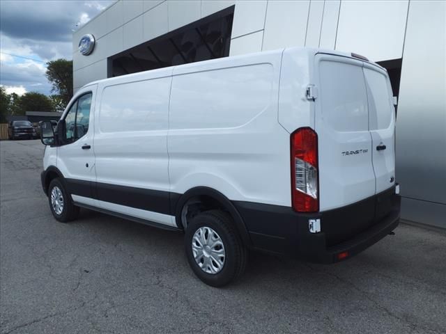 2024 Ford Transit Base