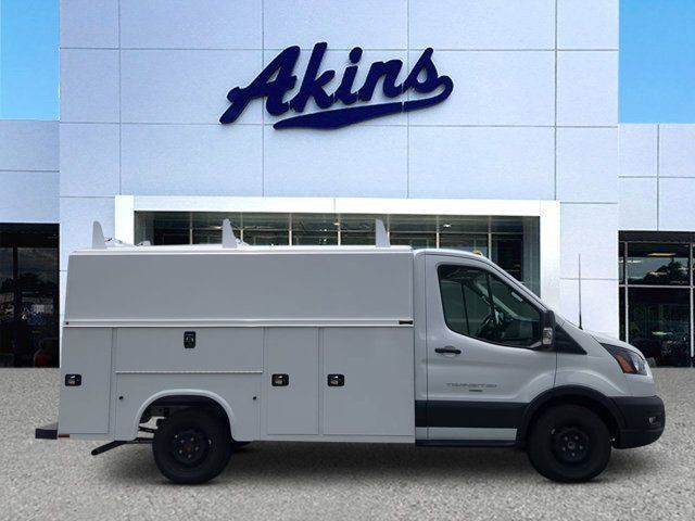 2024 Ford Transit Base