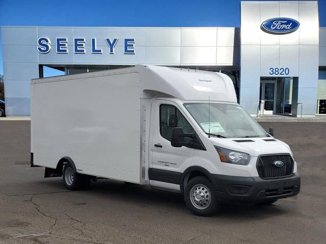 2024 Ford Transit Base