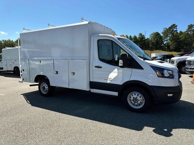 2024 Ford Transit Base