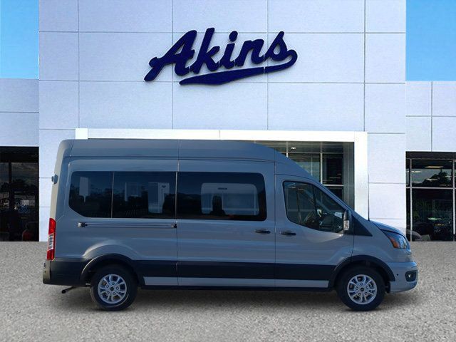 2024 Ford Transit XLT