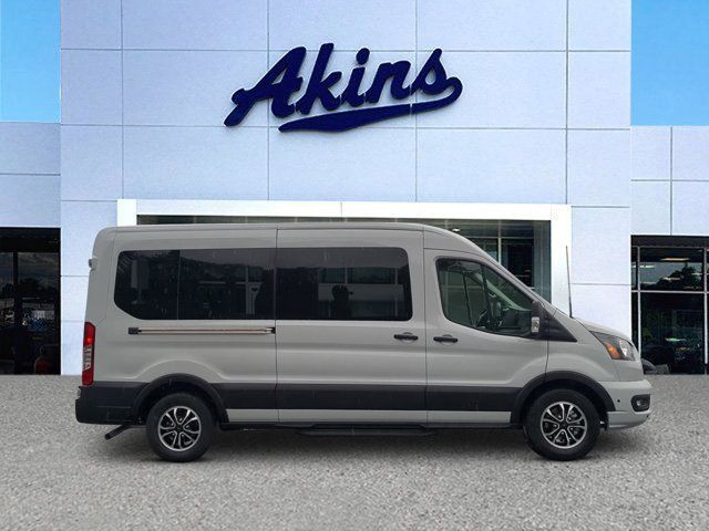 2024 Ford Transit XLT