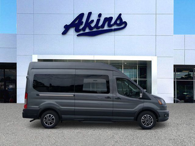 2024 Ford Transit XLT