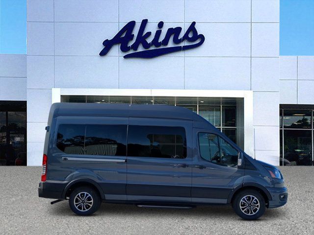 2024 Ford Transit XLT