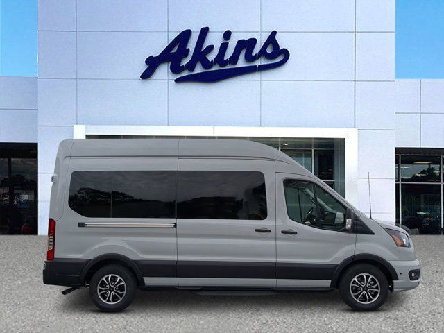 2024 Ford Transit XLT