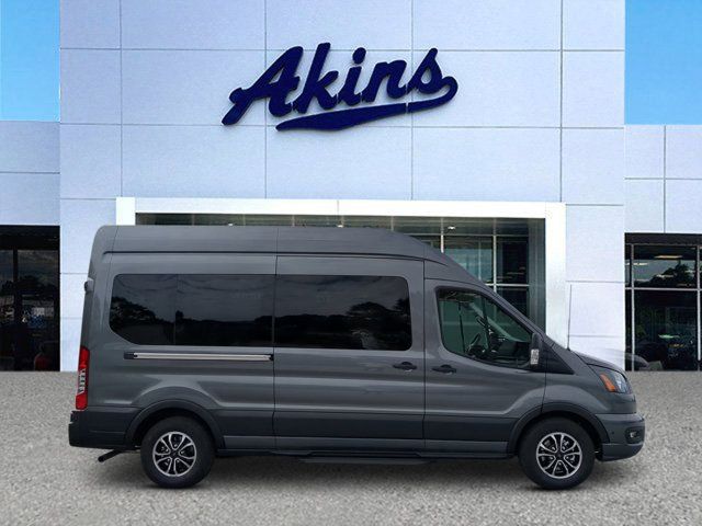 2024 Ford Transit XLT