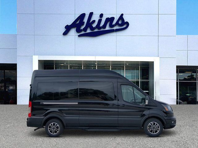 2024 Ford Transit XLT