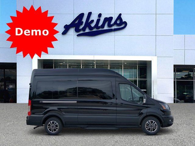 2024 Ford Transit XLT