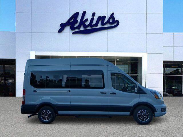 2024 Ford Transit XLT