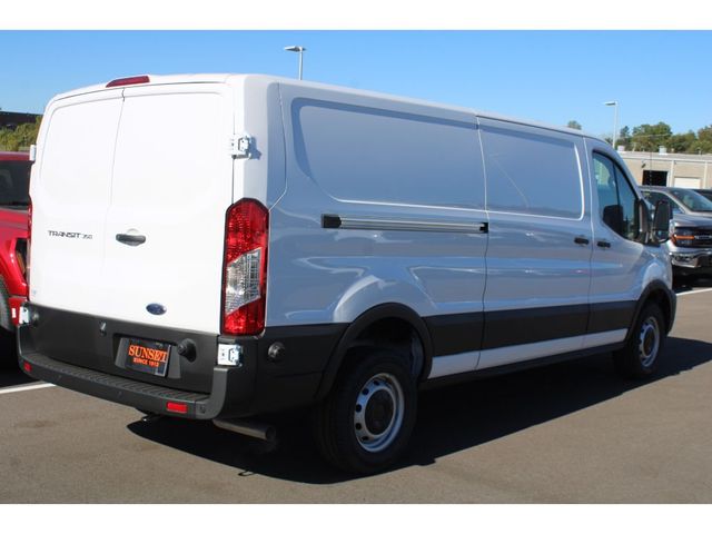 2024 Ford Transit Base