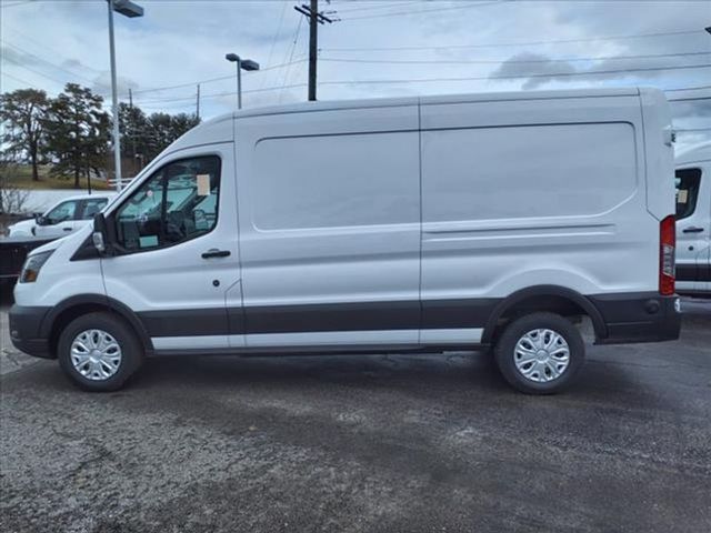 2024 Ford E-Transit Base