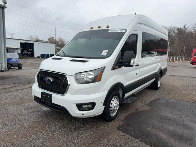 2024 Ford Transit XLT