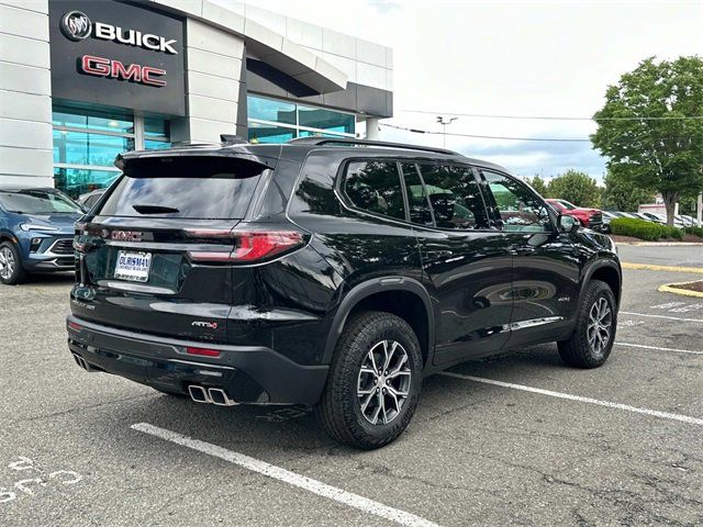 2024 GMC Acadia AT4