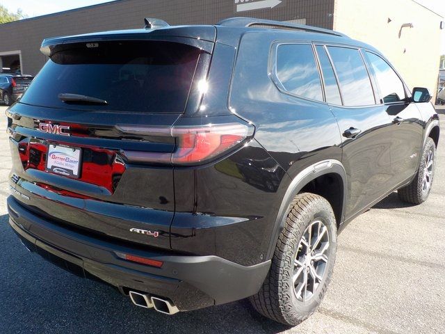 2024 GMC Acadia AWD AT4