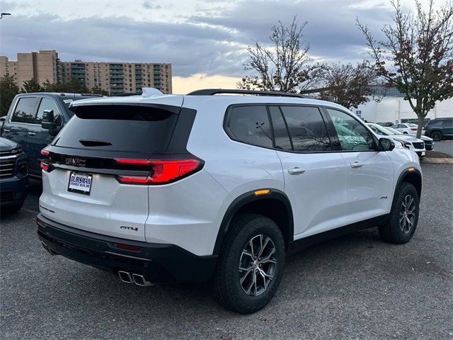 2024 GMC Acadia AWD AT4