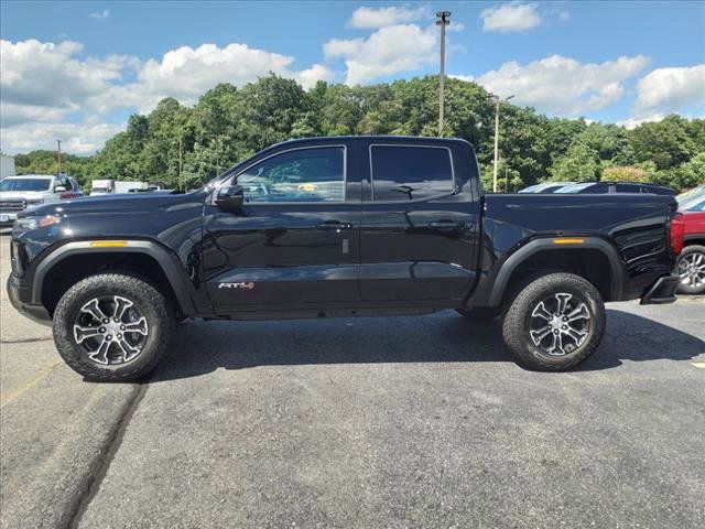 2024 GMC Canyon 4WD AT4