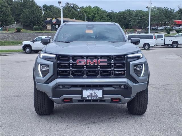 2024 GMC Canyon 4WD AT4