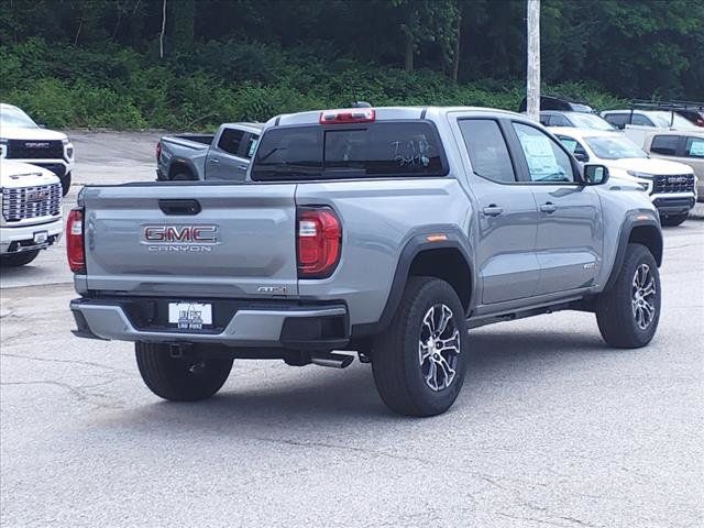 2024 GMC Canyon 4WD AT4