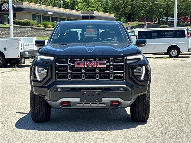 2024 GMC Canyon 4WD AT4